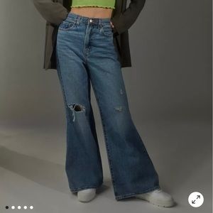 Levi’s High Loose Flare Jean-Take Notes-Size 26